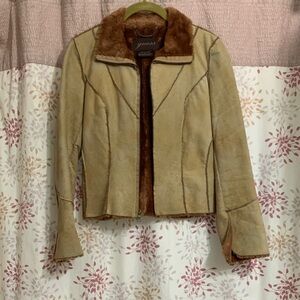 GUESS Tan Jacket w/ fur lining collar•Small•EUC!